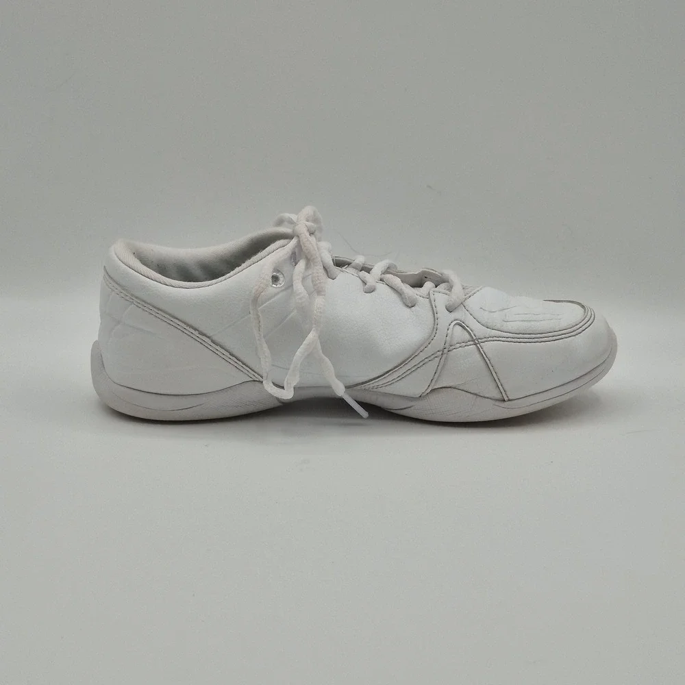 Varsity Huddle Shoes Womens Size 7.5 White Cheerleading Athletic Sneakers 107554